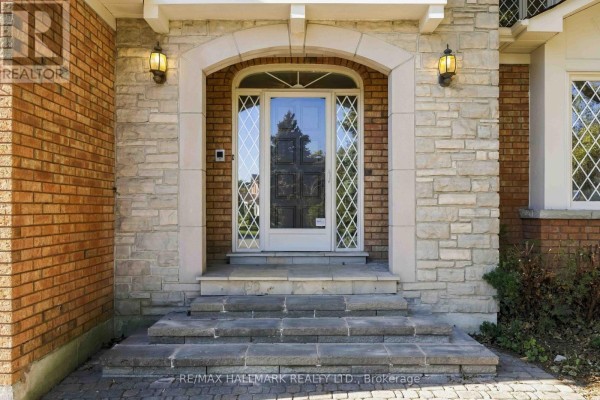 69 King's Cross Avenue, Richmond Hill, ON, photo 2