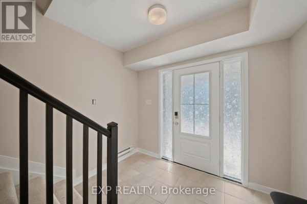 69 Lignite Private, Ottawa, ON, photo 2