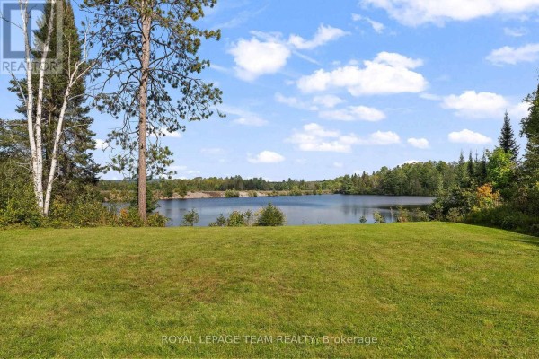 69 Mackey Creek Road, Head, Clara And Maria, ON K0J2B0 Photo 5