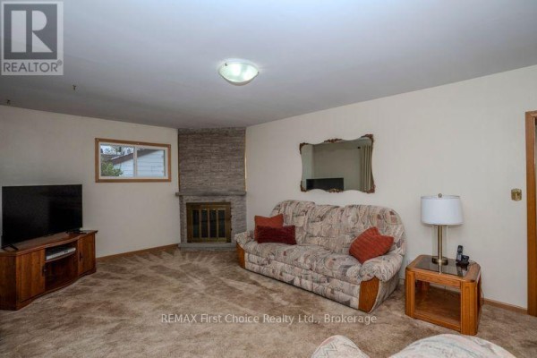 Laundry room - 69 Matthews St. Street, Thunder Bay, ON P7A3K8 Photo 5