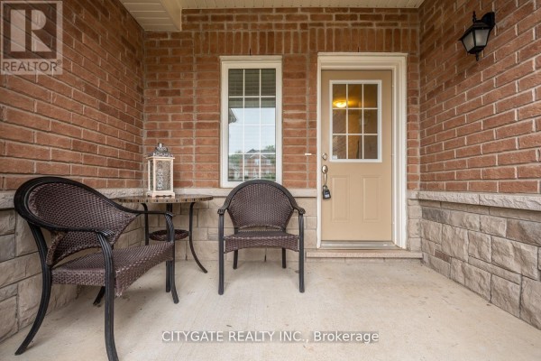 69 Mcmonies Drive, Hamilton, ON, photo 2