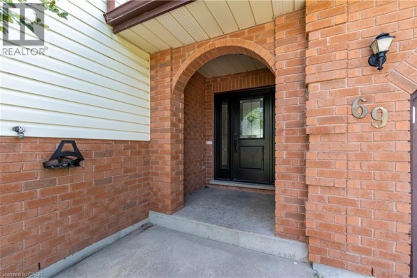 4pc Bathroom - 69 Napier Street, Mitchell, ON N0K1N0 Photo 4