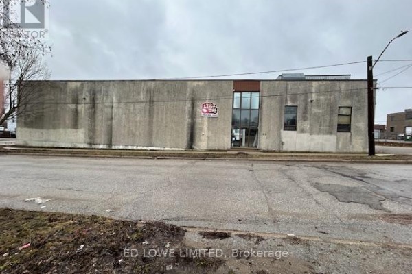 69 Peter Street S, Orillia, ON, photo 2