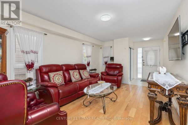 Primary Bedroom - 69 Rampart Crescent, Whitby, ON L1P1T7 Photo 5