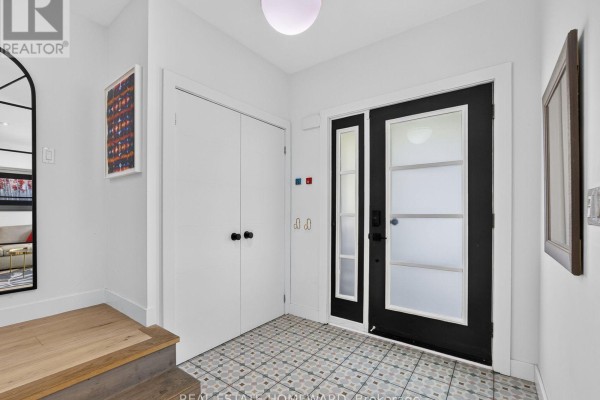 69 Ringley Avenue, Toronto, ON, photo 2