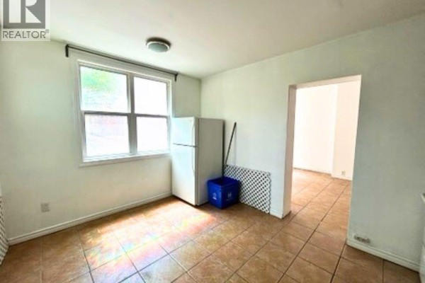 Kitchen - 69 Sherman Avenue S Unit# 4, Hamilton, ON L8M2P8 Photo 4