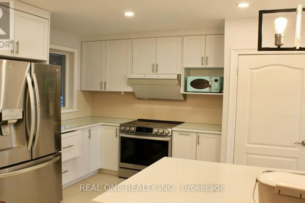 Kitchen - 69 Stanwell Drive, Toronto, ON M1P4H6 Photo 3