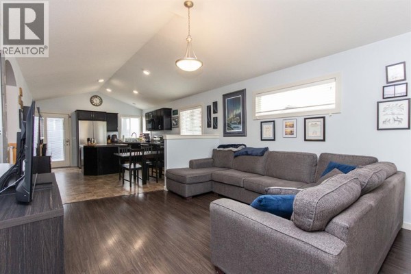 69 Timberstone Way, Red Deer, AB, photo 3