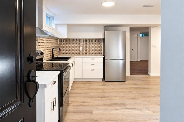 3pc Bathroom - 69 Tupper Crescent Unit# Lower, Kitchener, ON N2B2Y1 Photo 4