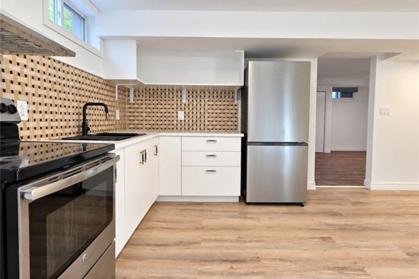 69 Tupper Crescent Unit# Lower, Kitchener, ON N2B2Y1 Photo 5