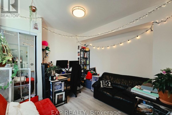 Kitchen - 3 - 69 Vine Street, St  Catharines, ON L2R3X9 Photo 3