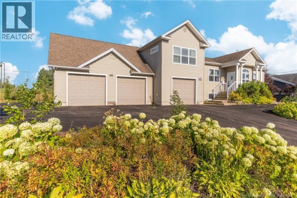 Family room - 69 Whisperwood Drive, Moncton, NB E1G0P7 Photo 2