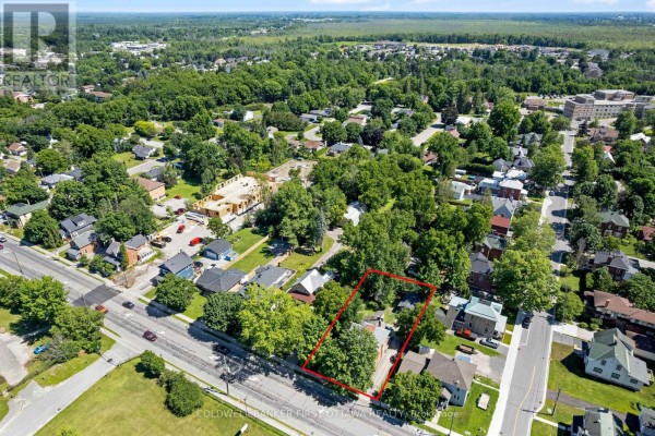 69 Wilson Street W, Perth, ON, photo 3