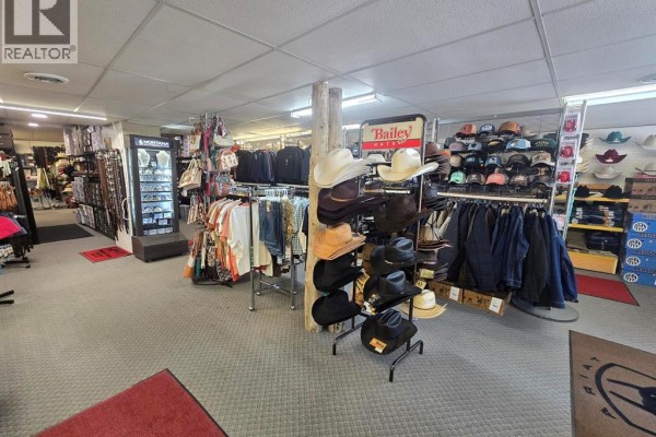 69/71 London Road, Thamesville, ON N0P2K0 Photo 5