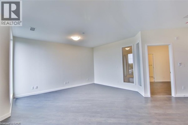 690 King Street W Unit# 522, Kitchener, ON, photo 3
