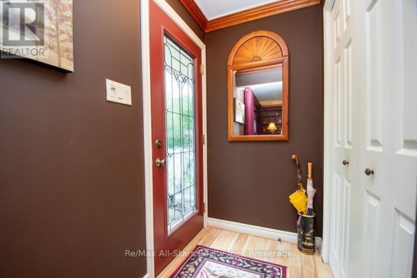 Kitchen - 690 Post Road, Kawartha Lakes, ON K0L2X0 Photo 5