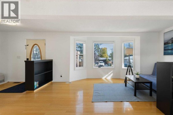 Dining room - 6907 6 Street Sw, Calgary, AB T2V5H8 Photo 3