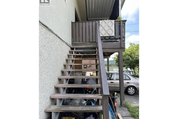 6915 Beatrice Street, Vancouver, BC V5P3R6 Photo 5