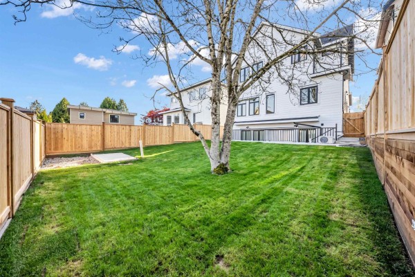 6918 204a Street, Langley, BC V2Y0W4 Photo 4