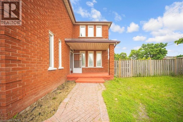 692 Huntington Ridge Drive, Mississauga, ON L5R1Z5 Photo 5