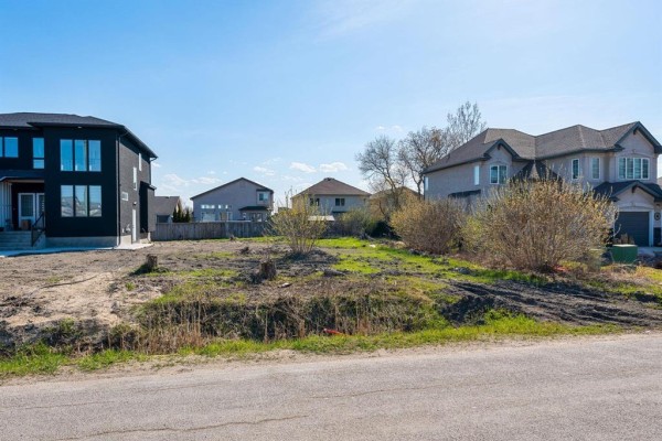 692 Knowles Avenue, Winnipeg, MB R2G2K2 Photo 5