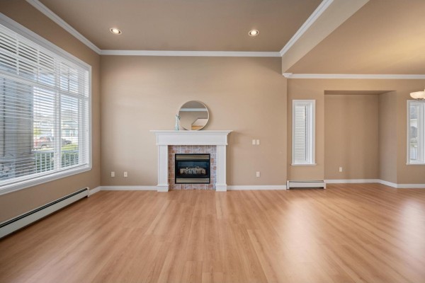 6926 150 Street, Surrey, BC V3S3J2 Photo 5