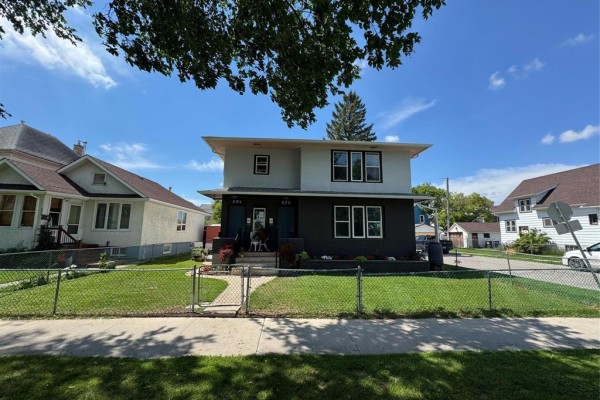694 Spruce Street, Winnipeg, MB R3G2Z1 Photo 3