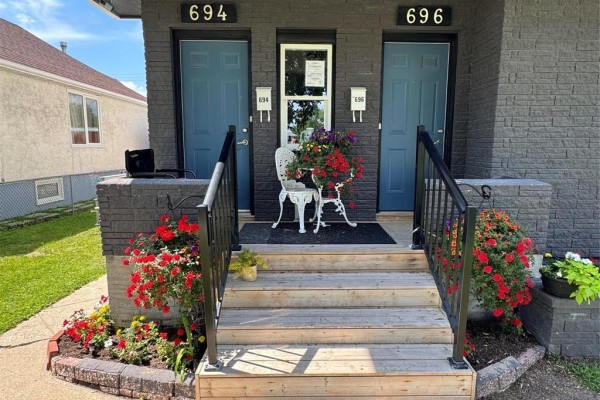 694 Spruce Street, Winnipeg, MB R3G2Z1 Photo 4