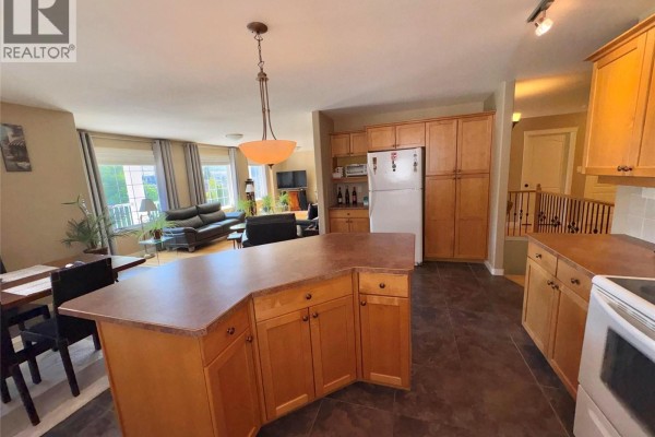 4pc Bathroom - 6940 Cabernet Place, Oliver, BC V0H1T4 Photo 2