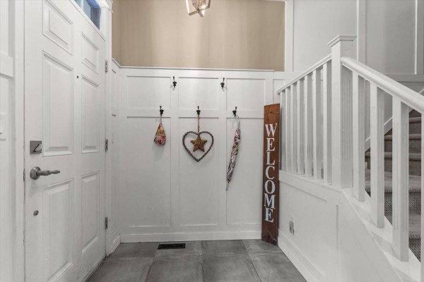 6944 208a Street, Langley, BC V2Y0G1 Photo 5