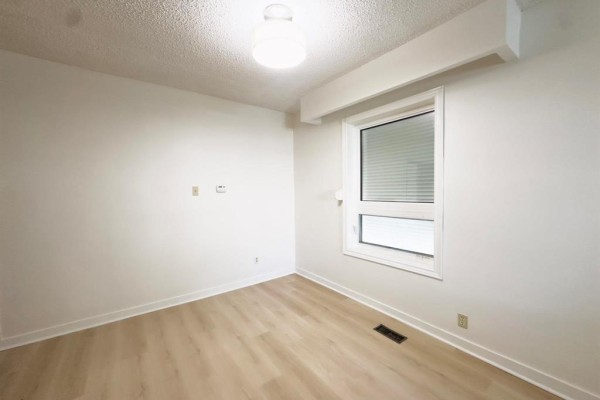 Bedroom - 695 Toronto Street, Winnipeg, MB R3E1Z4 Photo 4
