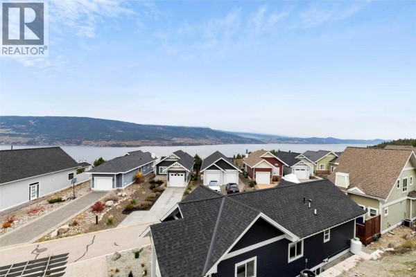 6953 Terazona Drive, Kelowna, BC, photo 2