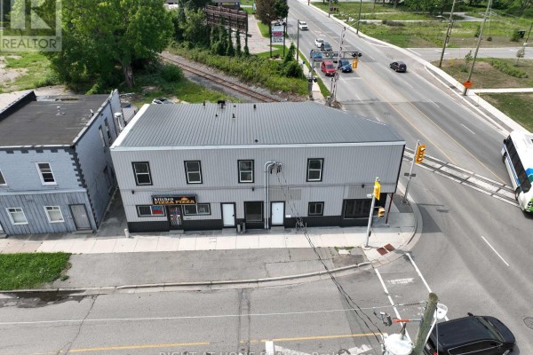 697 Hale Street, London East, ON N5W1J1 Photo 3