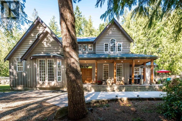 6979 Sechelt Inlet Road, Sechelt, BC V7Z0P1 Photo 2