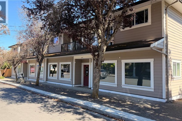 698 Beach Rd, Qualicum Beach