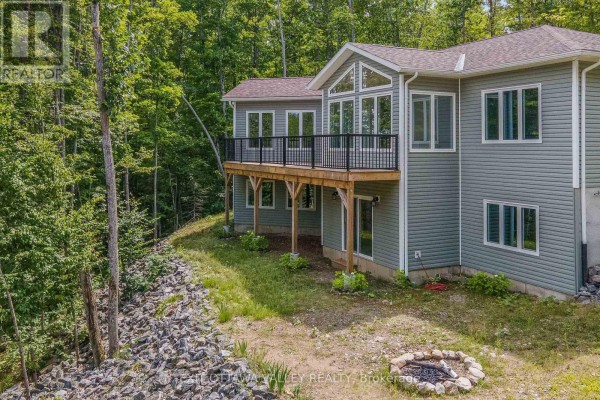 698 Mitchell Road, Madawaska Valley, ON K0J1B0 Photo 2