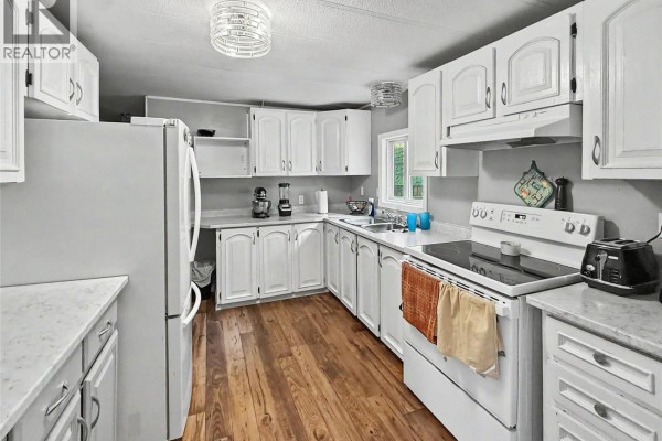 Bedroom - 698 Strathmore Avenue, Greenwood, BC V0H1J0 Photo 5