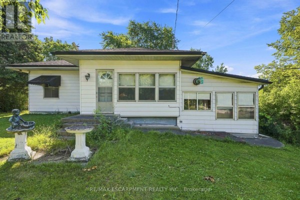 698 York Road, Hamilton, ON, photo 2