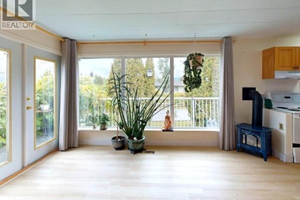 Dining room - 6992 Kamloops Street, Powell River, BC V8A1M4 Photo 4