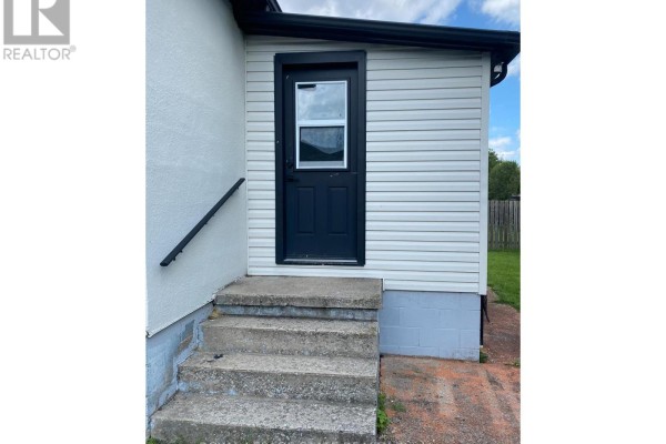 Den - 6994 Margaret Street, Niagara Falls, ON L2G2W2 Photo 3