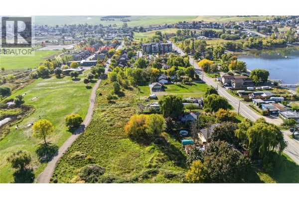 6999 Cummins Road, Vernon, BC V1H1M9 Photo 2