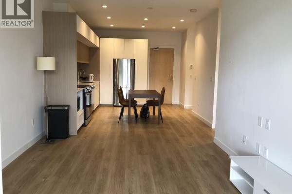 6f 9888 University Crescent, Burnaby