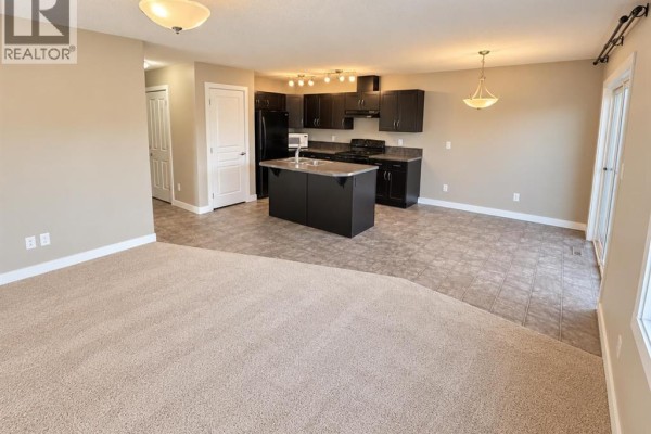 Primary Bedroom - 7, 205 Silkstone Road W, Lethbridge, AB T1J4J9 Photo 5