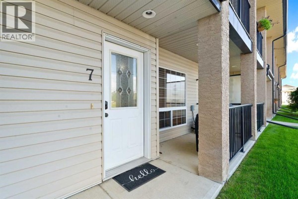 Dining room - 7, 89 Sunrise Way Sw, Medicine Hat, AB T1B4X9 Photo 2