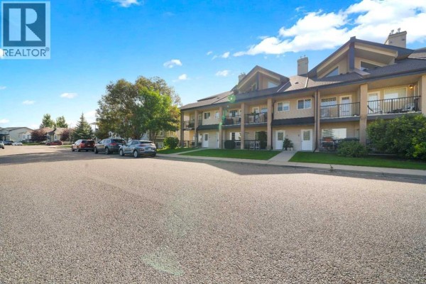 Kitchen - 7, 89 Sunrise Way Sw, Medicine Hat, AB T1B4X9 Photo 3