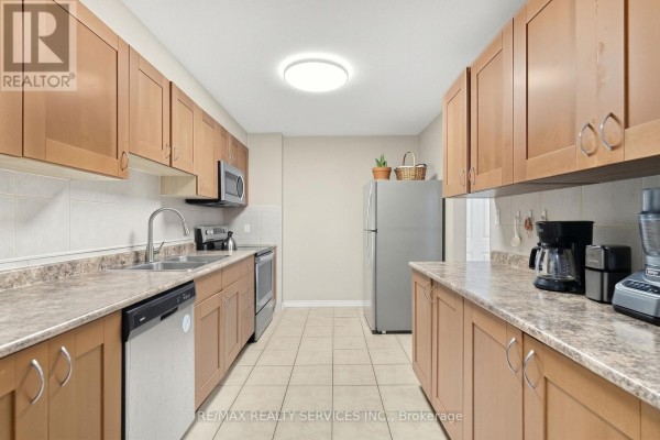 7 - 1140 Tavistock Drive, Burlington, ON L7P2N4 Photo 5