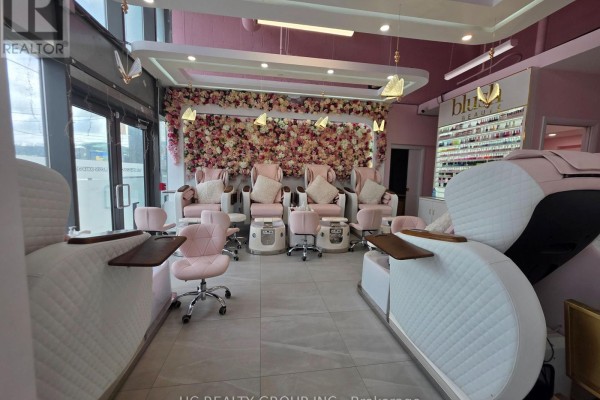 7 - 1195 The Queensway, Toronto, ON M8Z1R7 Photo 3