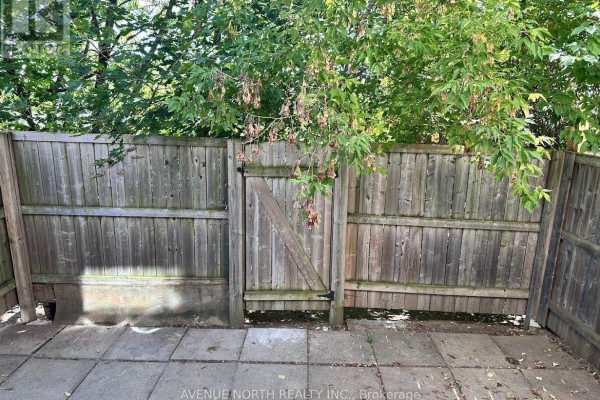 7 - 1370 Foxwell Street, Ottawa, ON K1B5J2 Photo 5