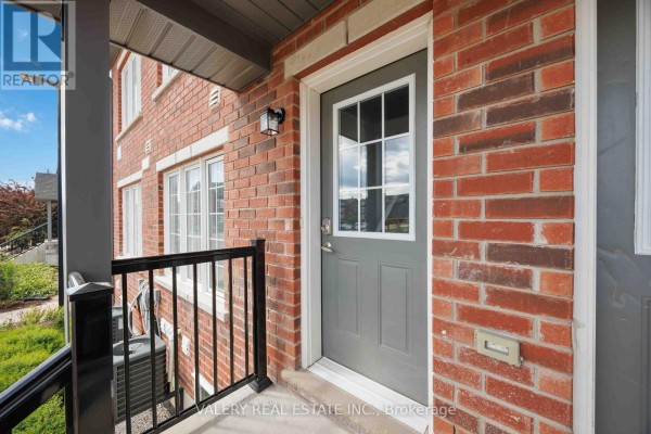 7 - 250 Penetanguishene Road, Barrie, ON L4M7C2 Photo 4