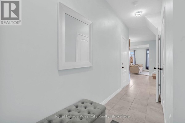 7 - 269 Watson Parkway N, Guelph, ON N1E0R3 Photo 4